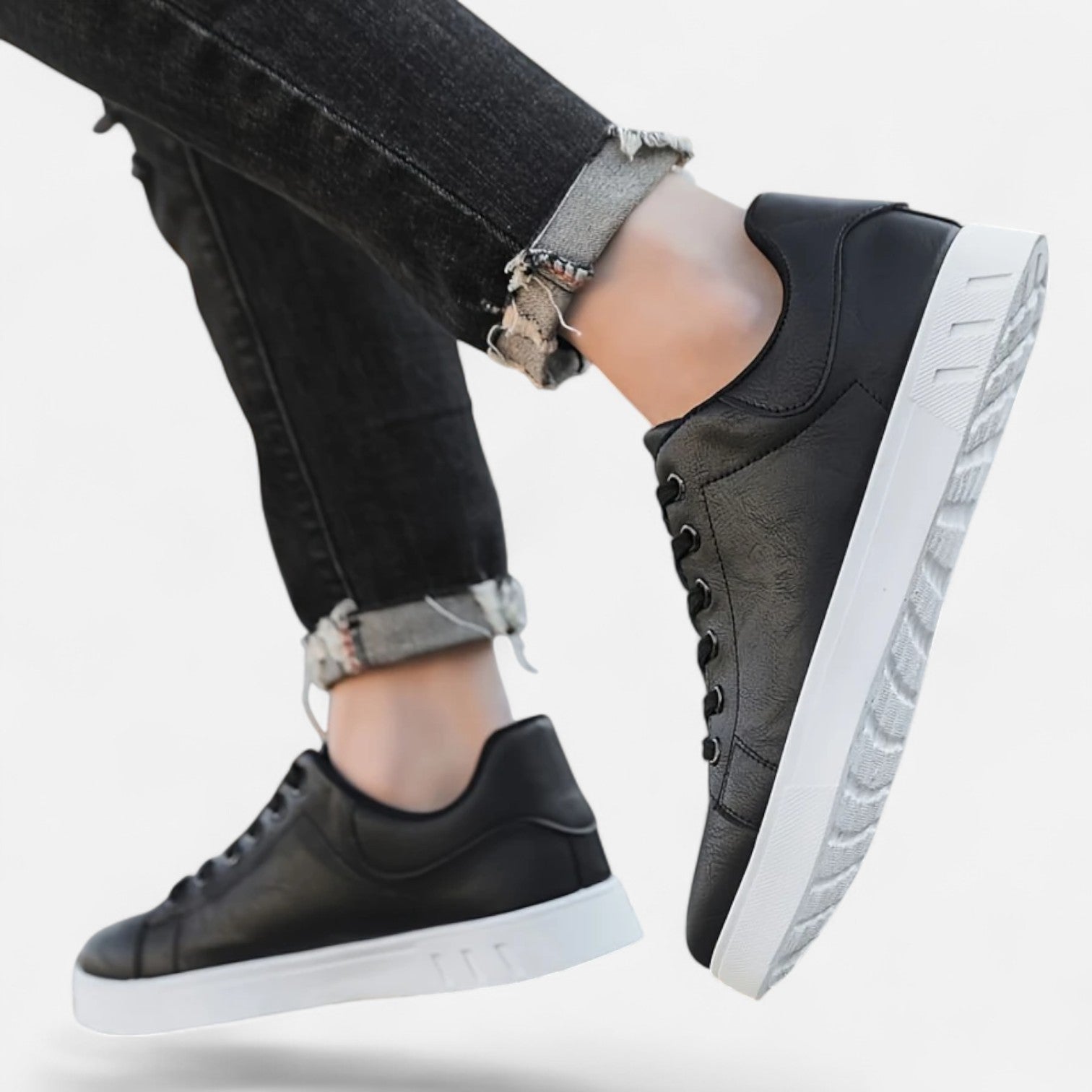 Men’s Smart-Casual Lace-Up Sneakers – Clean Everyday Style
