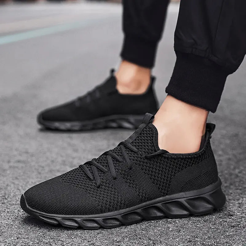 Men’s Lightweight Comfort Sneakers | Feather-Light Support with Refined Everyday Style